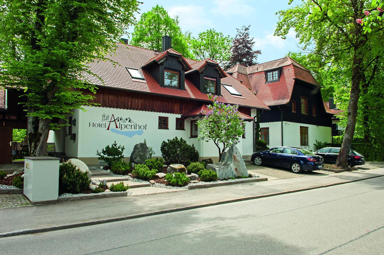 Alpenhof Hotel Gauting Buitenkant foto